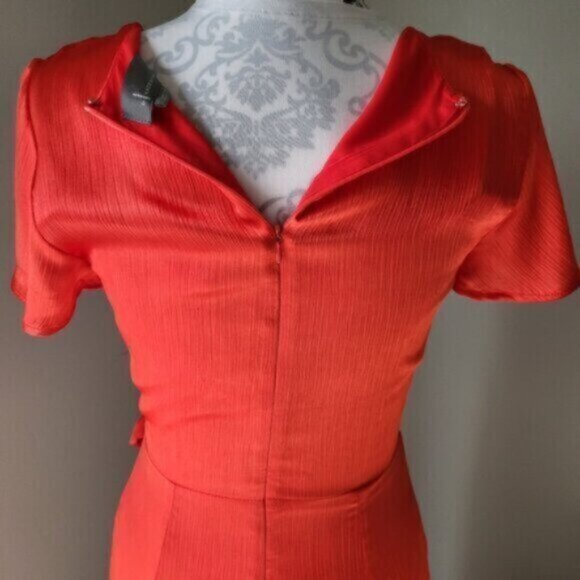 Anthropologie Red Satin Jumpsuit New Size XS - Picture 13 of 16